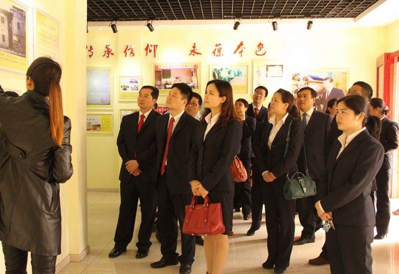 [titlepic]�ʴ�����Ƽ���з��е�Ա�ɲ�����ȫ�乤���Ҳι�ѧϰ