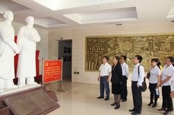 [titlepic]ũ�к�ˮ������֯���ֵ�Ա�ɲ�����ƽ��̨�Ǵ�ȫ����һ��ũ�嵳֧������ݲι�ѧϰ