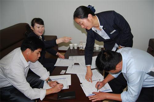 [titlepic]�������Ƹ۶���֧�в�ƷӪ���߽���������   