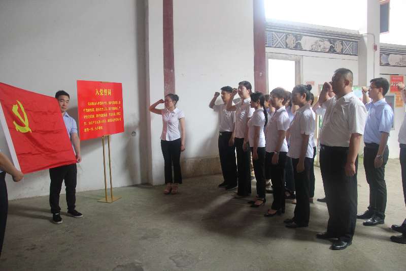 [titlepic]�ʴ����л�ʯ�з����ٿ������98������