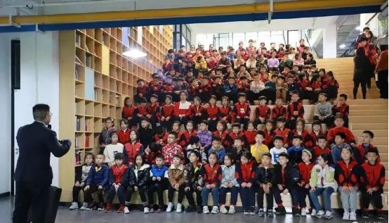 [titlepic]СС���Ƽ� δ����Ӯ��